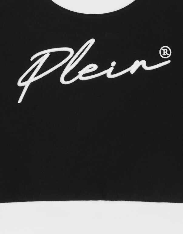 Cropped Sweatshirt Round Neck LS Signature black 3 Cropped Sweatshirt Round Neck LS Signature black