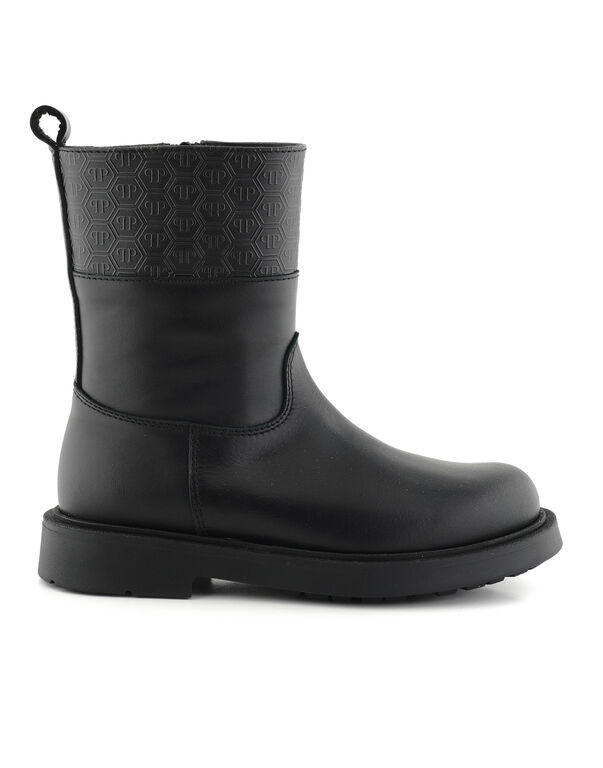 Leather Low Boots Monogram black