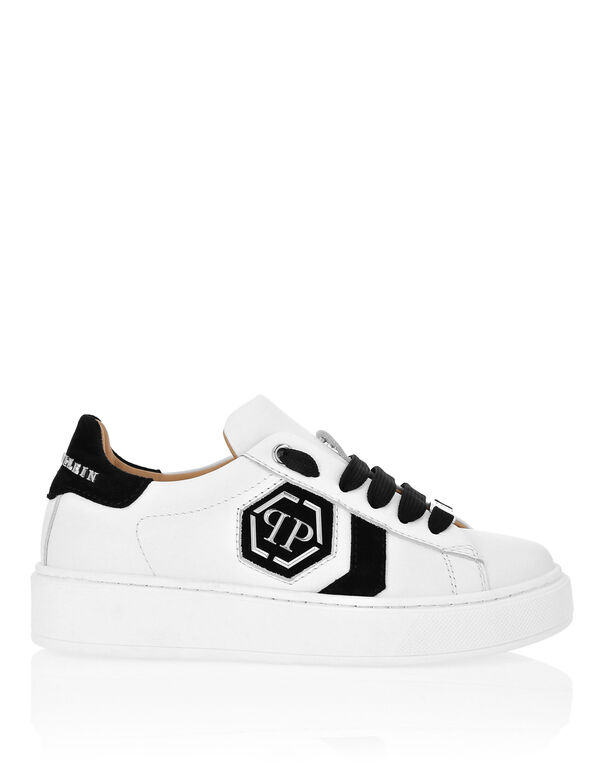 Leather Lo-Top Sneakers Hexagon white / black 3 Leather Lo-Top Sneakers Hexagon white / black