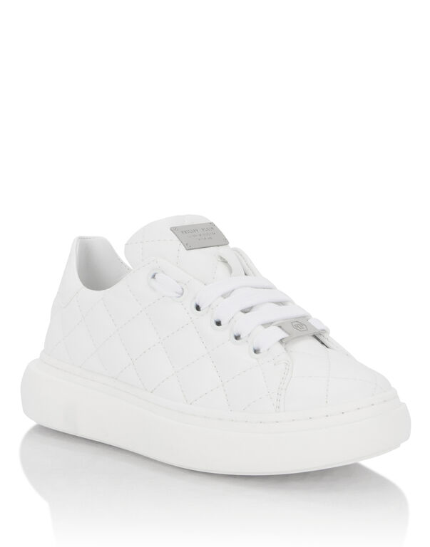 Low-Top Sneakers Matelasse white